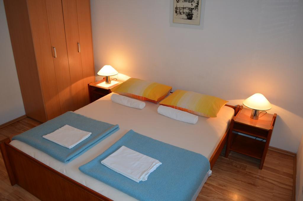 Folic Apartment