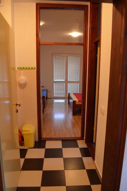 Apartment Folic